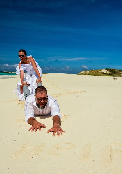 Jurufoto perkahwinan Gustavo Rojas (garsphoto). Foto pada 20 Januari 2019