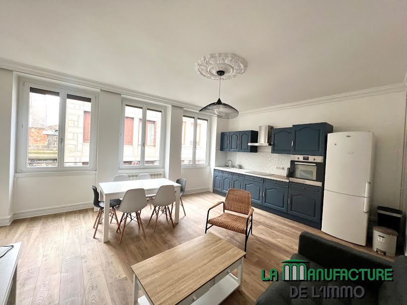 Location meublée appartement 5 pièces 96.11 m² à Saint-Etienne (42000), 910 €