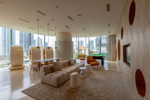 Luxury apartment / penthouse for sale in Gammaduwa (Sri Lanka) - Modern living room with table, sofa, pool table