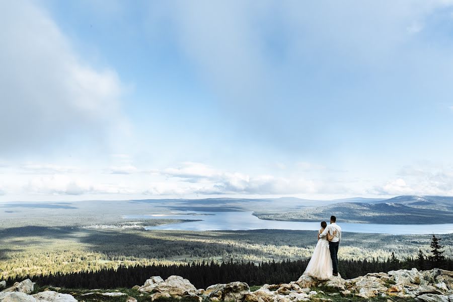 Hääkuvaaja Evgeniy Lezhnin (lezhninevgeniy). Kuva otettu 22. heinäkuuta 2018