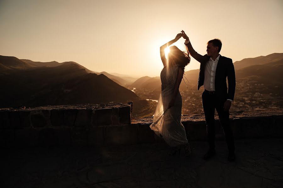 Wedding photographer Dmitriy Kononenko (kononenkophoto). Photo of 29 March 2022