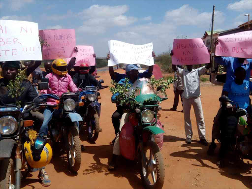 Nguutani residents during a protest against illegal sand harvesting, January 21, 2018. /Lydia Ngoolo