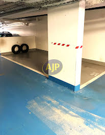 parking à Paris 15ème (75)