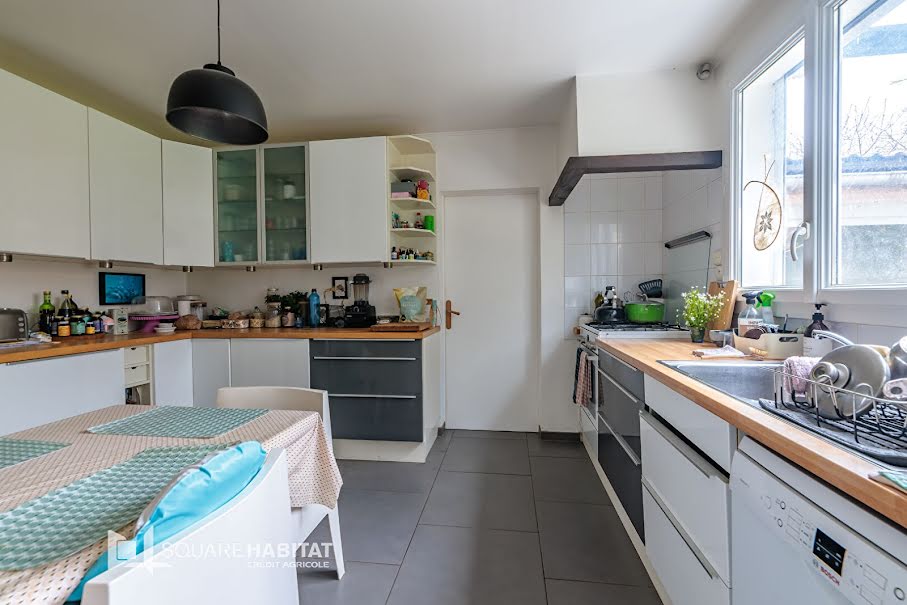 Vente maison 8 pièces 116 m² à La Roche-sur-Yon (85000), 258 475 €