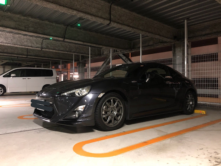 86の車高調 BLITZに関するカスタム事例の投稿画像1枚目