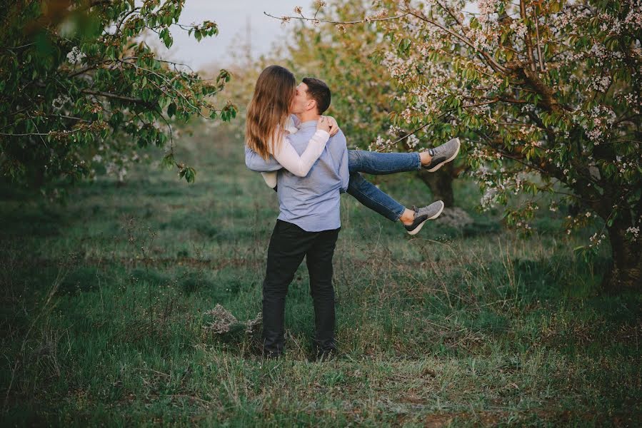 Fotografo di matrimoni Viktoriya Ogloblina (victoria85). Foto del 27 aprile 2018