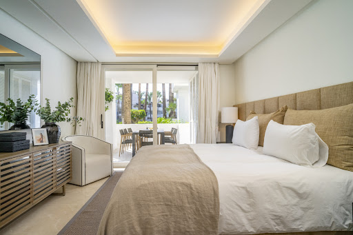 Appartement avec terrasse et piscine 4