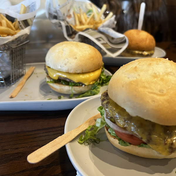 Gluten-Free Burgers at Wahlburgers