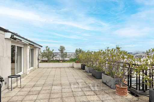 Apartment with terrace 3