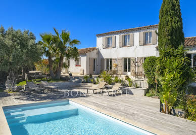 House with pool and terrace 3