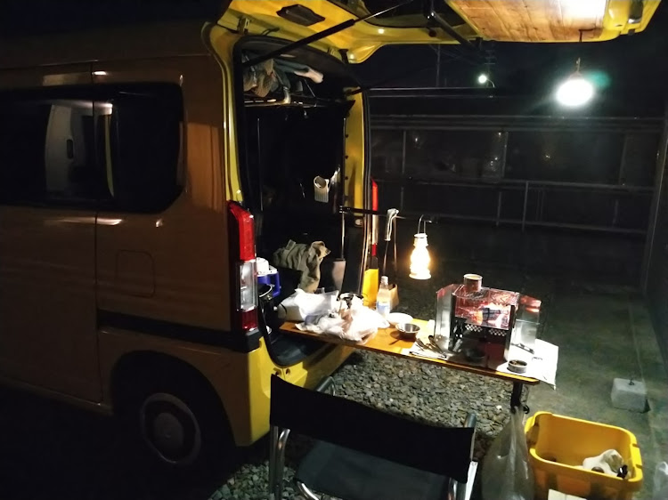 N-VANの庭キャンプ・バーベキュー・BBQ・車内が臭いに関するカスタム事例の投稿画像1枚目