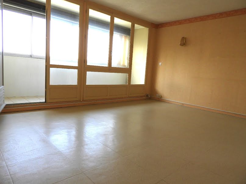 Vente appartement 3 pièces 69 m² à Orleans (45000), 111 900 €