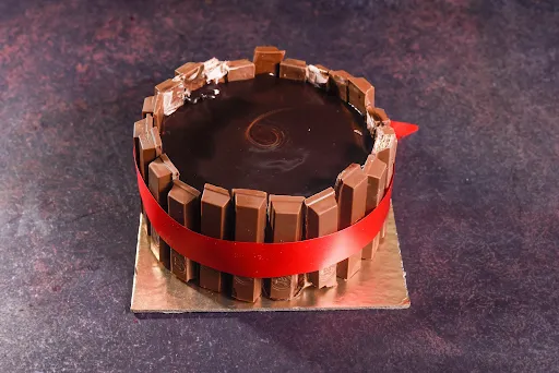 KitKat Cake