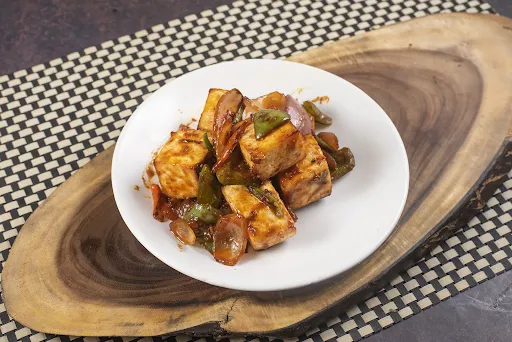 Chilli Paneer Dry [6 Pieces]