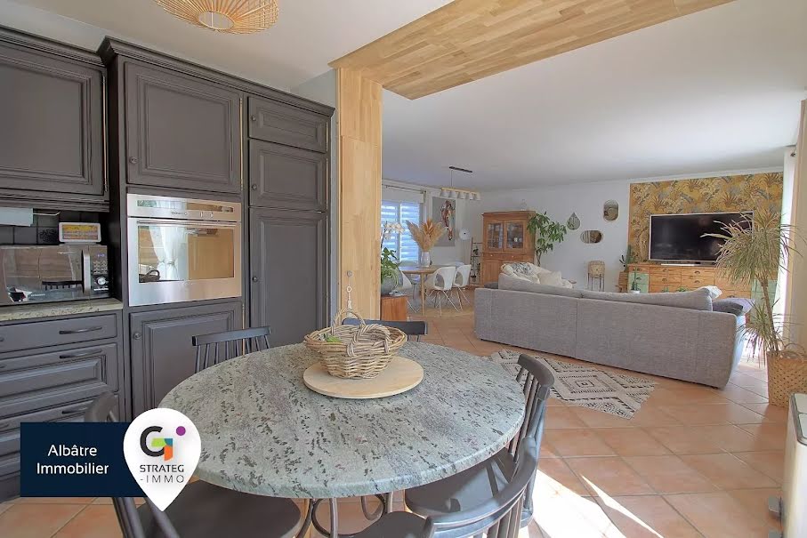 Vente maison 8 pièces 168 m² à Saint-Nicolas-d'Aliermont (76510), 367 000 €