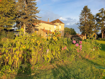 maison à Saint-Pierre-la-Noaille (42)