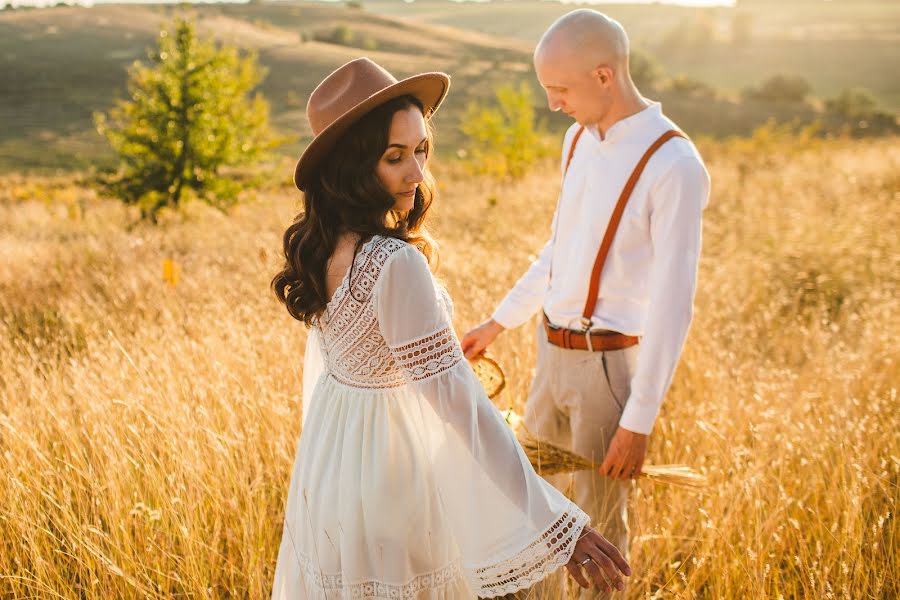 Wedding photographer Oksana Tysovska (oksanatysovska). Photo of 28 September 2021