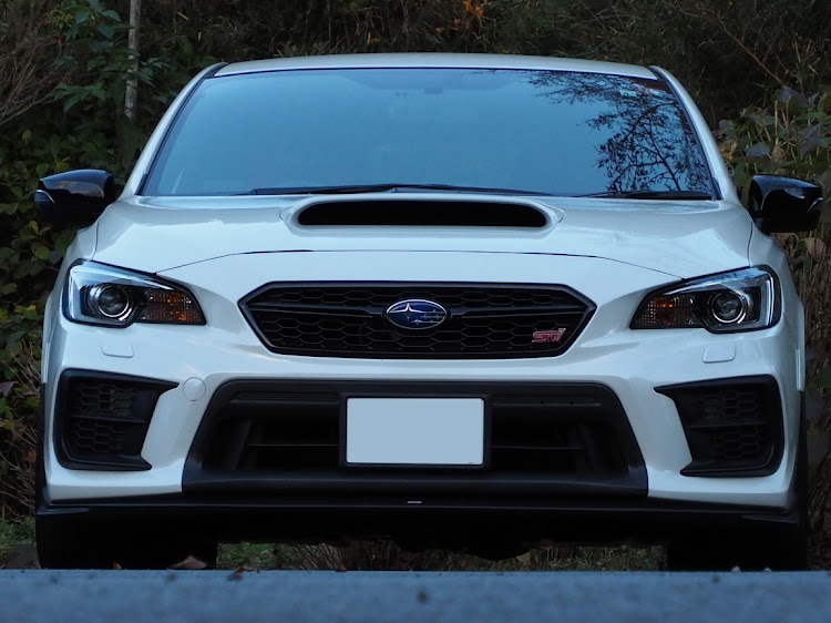 WRX STIの蛍光イエロー・WRX・こっそりリニューアル計画中🙊・ターンパイク・撮影会に関するカスタム事例の投稿画像7枚目