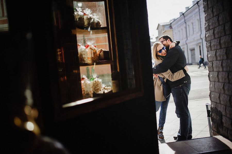 Wedding photographer Aleksey Astredinov (alsokrukrek). Photo of 15 March 2016