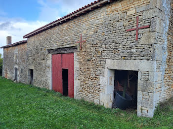 maison à Moutardon (16)