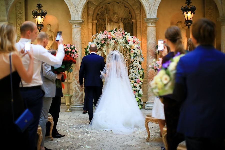 Wedding photographer Zhenya Med (jennymyed). Photo of 27 June 2017