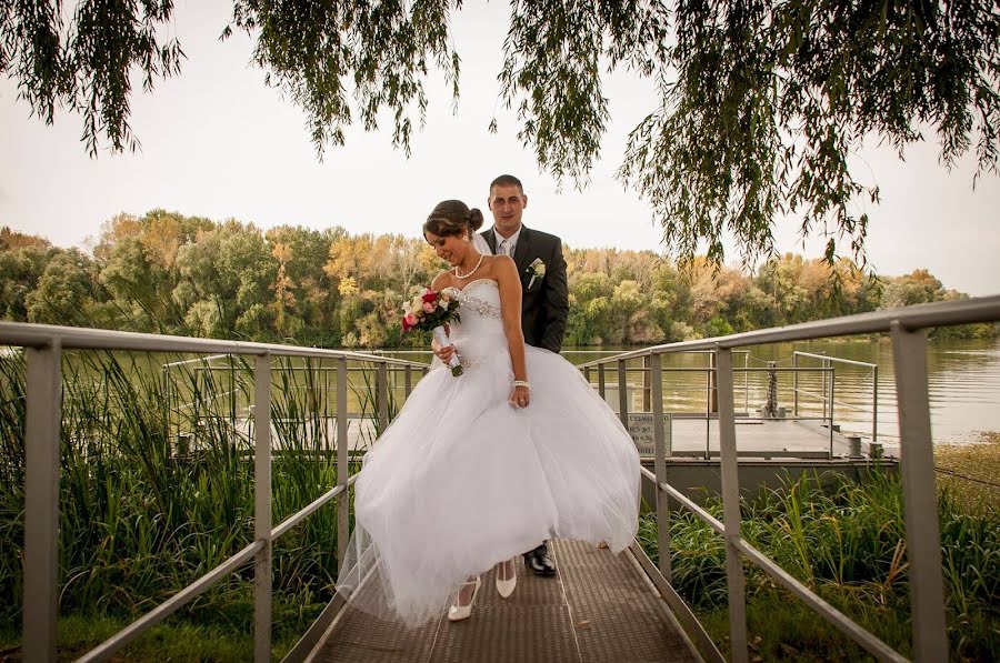 Fotógrafo de casamento Gergely Balla (bsgphoto). Foto de 3 de março 2019