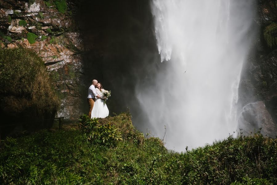 結婚式の写真家Aline Spezia (alinespezia)。2020 5月12日の写真