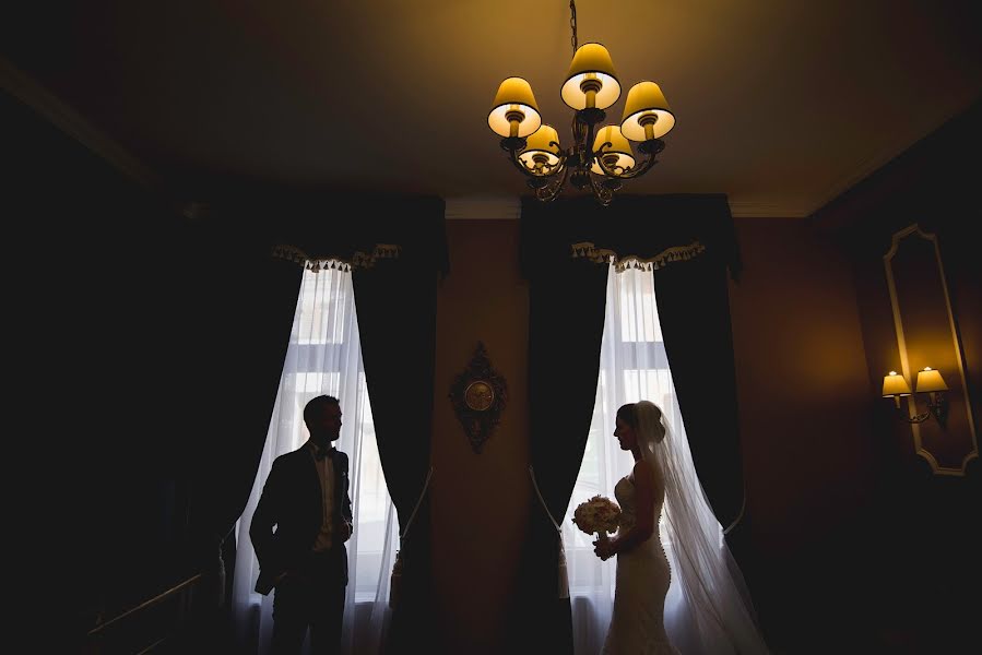 結婚式の写真家Adina Vulpe (jadoris)。2015 6月4日の写真