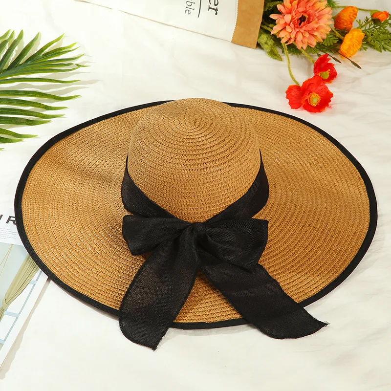 Versatile big brim sun hat Stylish sun protection for beach, pool, and outdoor activities. Enjoy the sun safely and in s