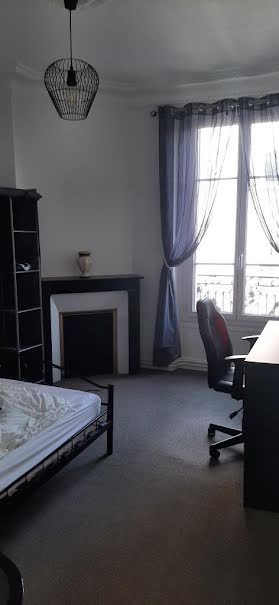 Location meublée appartement 3 pièces 52 m² à Vitry-sur-Seine (94400), 1 300 €