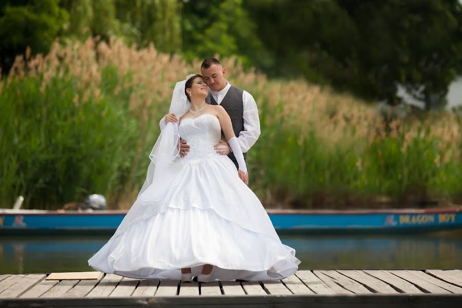 Fotógrafo de bodas Melinda Csörgőné Antal (antalmeli). Foto del 24 de febrero 2019