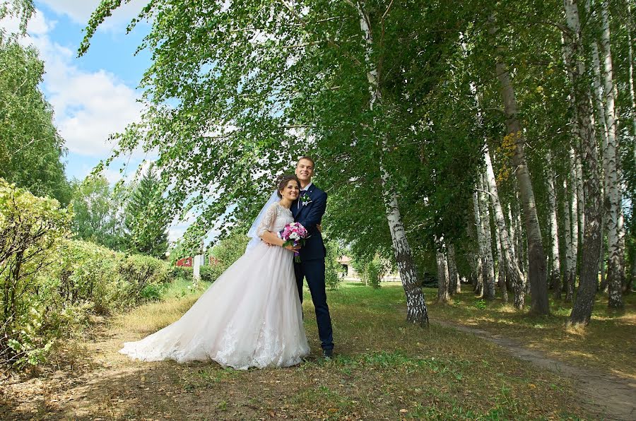 Fotógrafo de casamento Katerina Guzanova (katringuzanova). Foto de 26 de fevereiro 2019