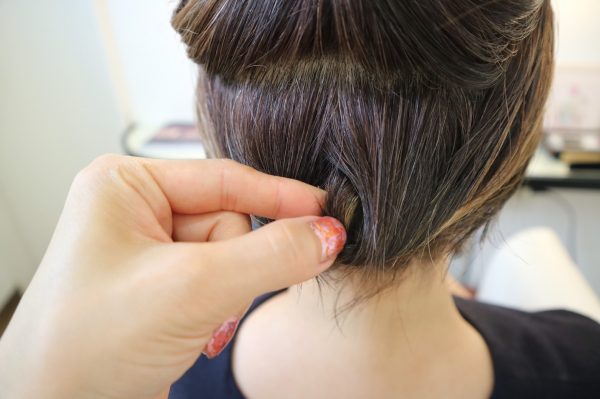 伸ばしかけボブでもok 襟足すっきり お団子ヘアアレンジ Trill トリル