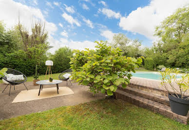 Maison avec piscine et terrasse 3