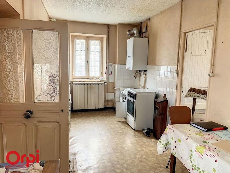 Vente maison 3 pièces 60 m² à Montmarault (03390), 60 000 €