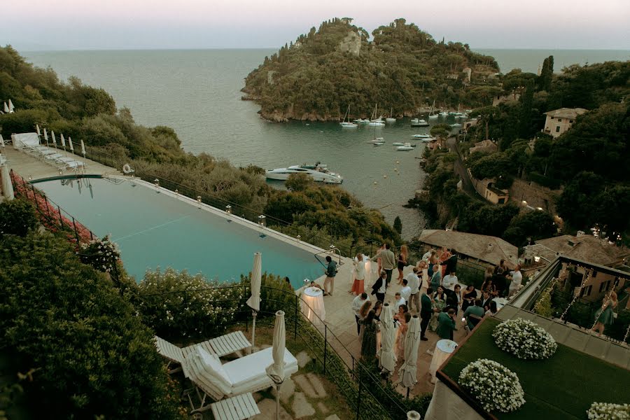 Fotógrafo de casamento Vasiliy Tikhomirov (borabora). Foto de 12 de agosto 2021