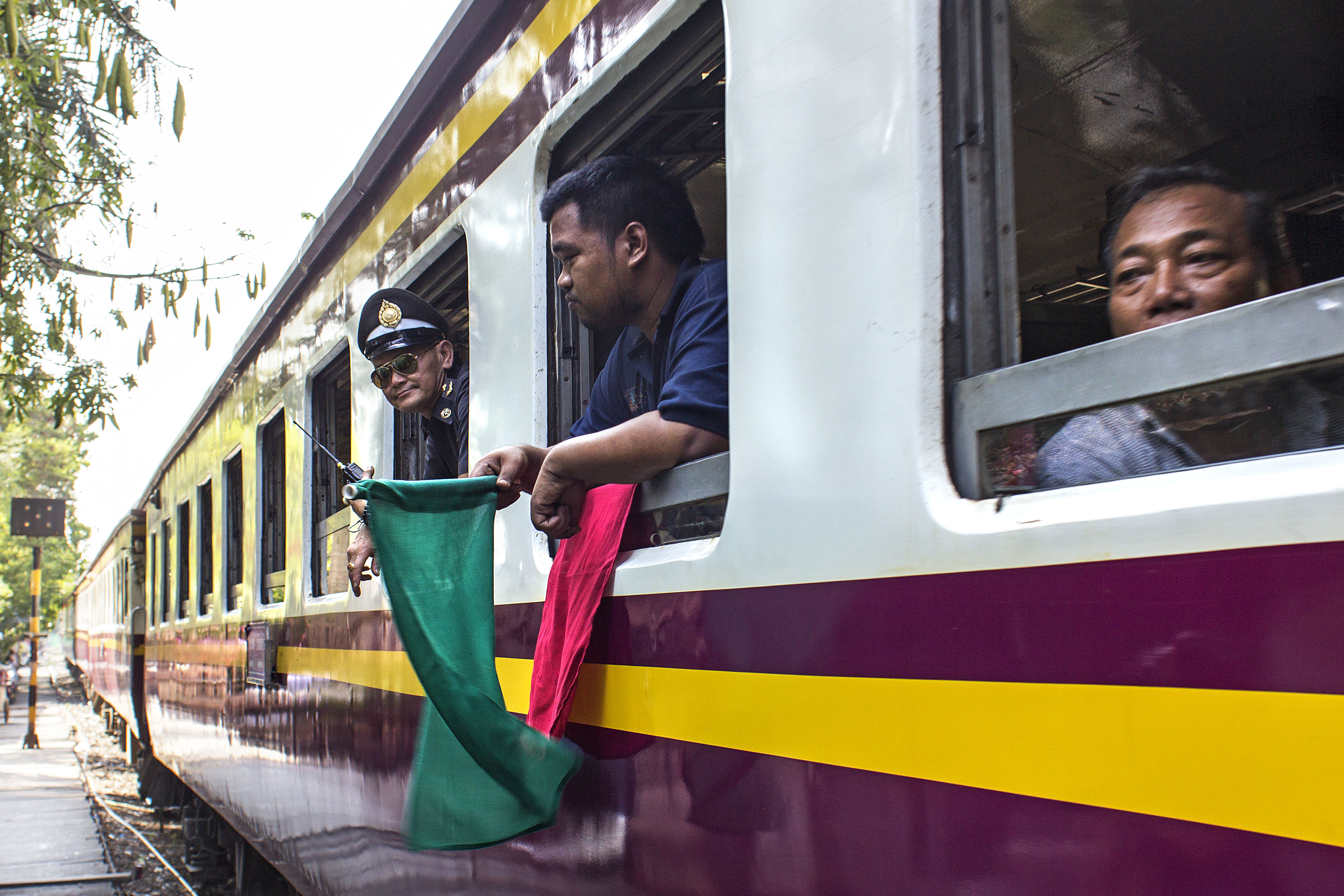 On the way to Ayutthaya di Alessandro Mangione