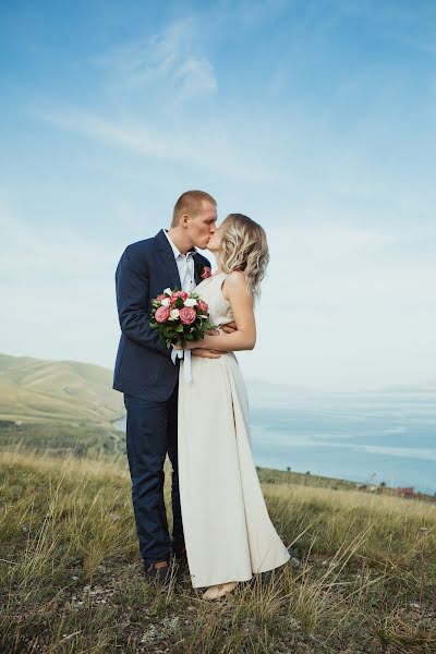 Fotógrafo de casamento Lyubov Oskolkova (oskolkova). Foto de 22 de junho 2021