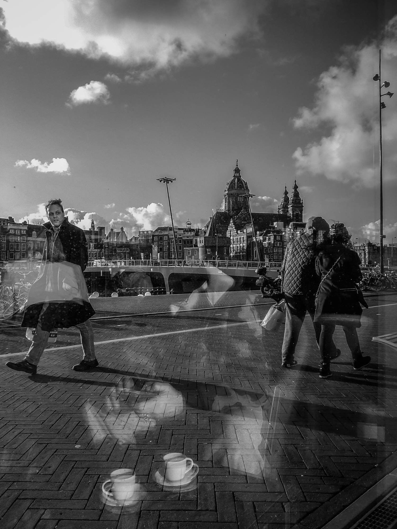 Amsterdam: pausa caffé di Maurizio Valentini