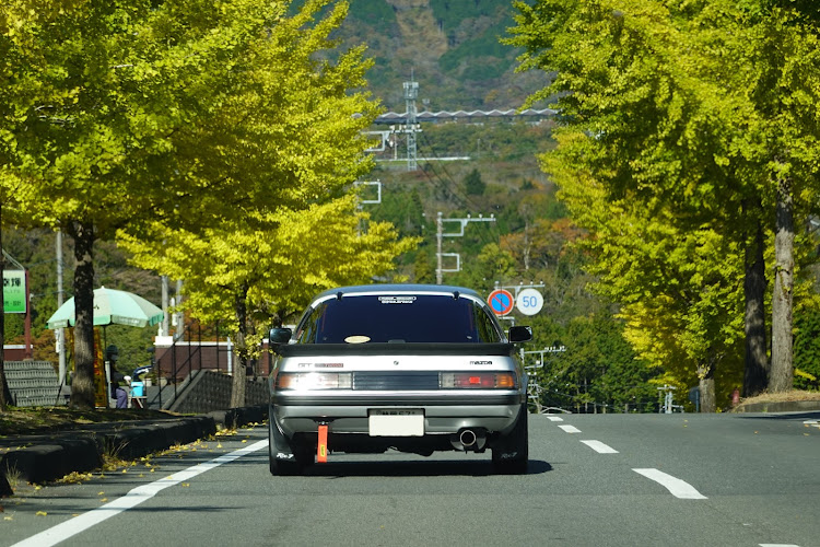 RX-7のハチマルミーティング・ロードスター ・ロータリー・ルーチェ・ファミリアに関するカスタム事例の投稿画像4枚目