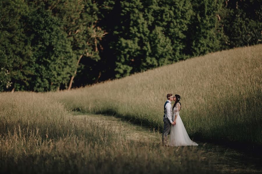 Fotógrafo de casamento Zsolt Sári (zsoltsari). Foto de 24 de junho 2019