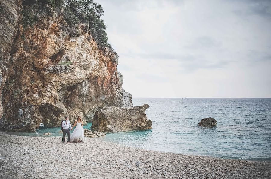 Wedding photographer Thanasis Kotsopoulos (photo-synthesis). Photo of 29 September 2017