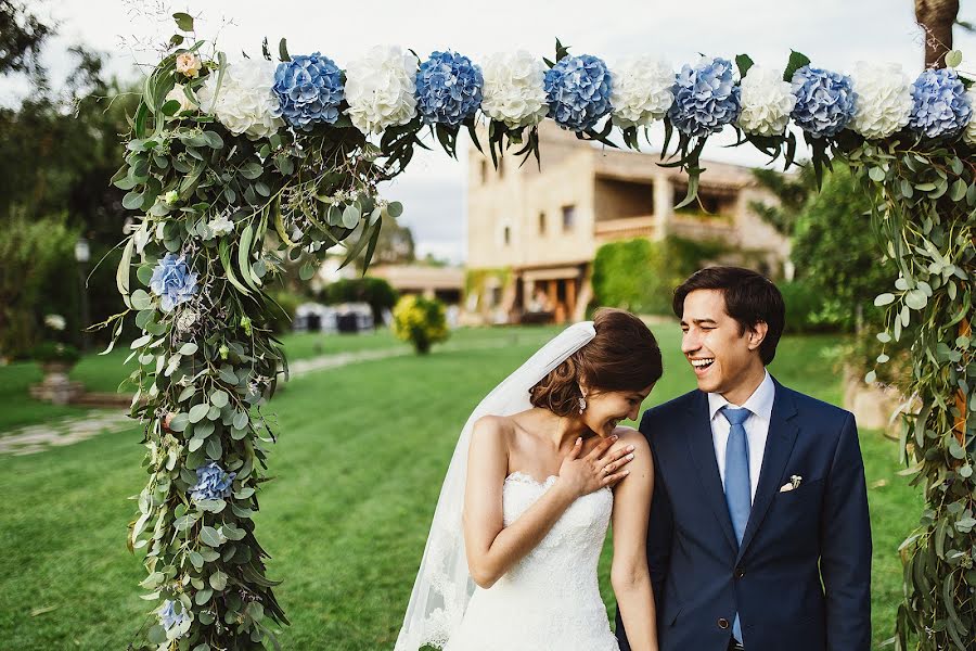 Fotógrafo de casamento Alan Nartikoev (alannart). Foto de 24 de janeiro 2016