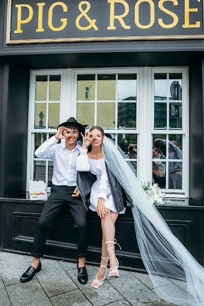 Fotógrafo de casamento Vitaliy Ushakov (ushakovitalii). Foto de 13 de junho 2022