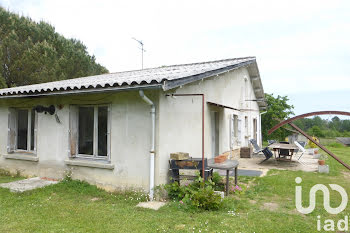 maison à Saint-Laurent-des-Hommes (24)