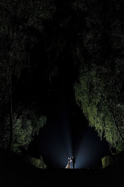 Vestuvių fotografas Evgeniy Zhukovskiy (zhukovsky). Nuotrauka 2021 gruodžio 1