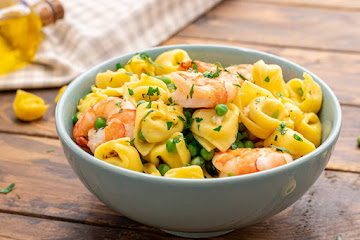 Garlic Shrimp Tortellini Toss