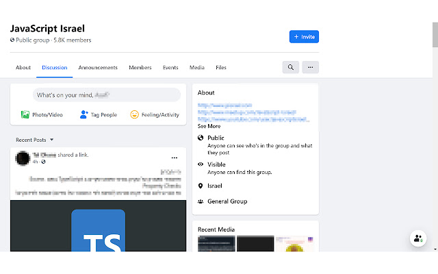 Large Facebook Group Feed chrome extension