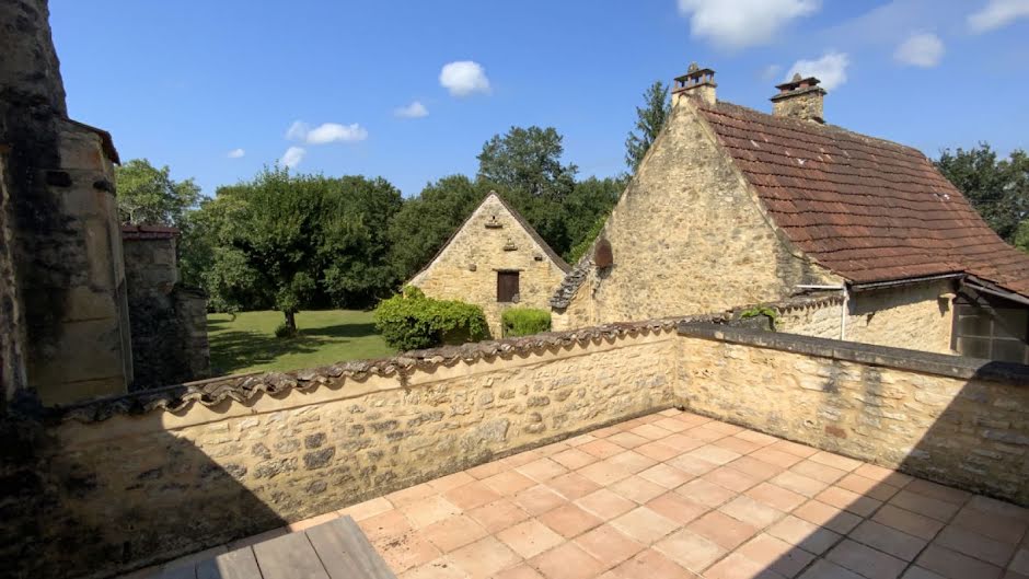 Vente maison 11 pièces 294 m² à Sarlat-la-caneda (24200), 345 000 €