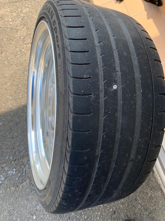 WRX S4の桜と愛車・エンジンオイル交換・爪折り・パンク修理・純水器に関するカスタム事例の投稿画像29枚目